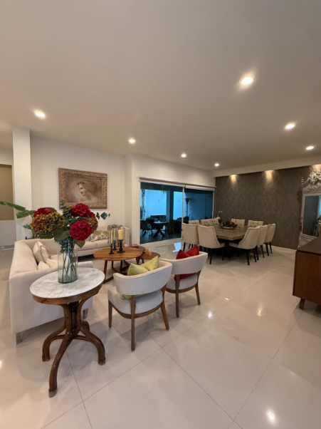 VENTA DE RESIDENCIA FRACC. JARDINES DEL CAMPESTRE