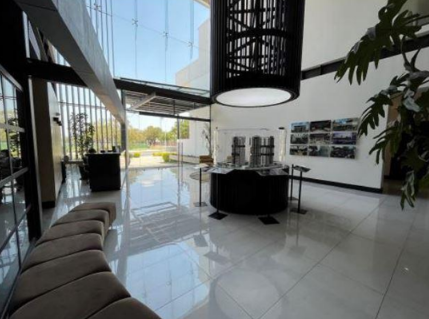 VENTA DE OFICINAS /SHOWROOM BLVD. VICENTE VALTIERRA / ZONA SUR /LEON, GTO.