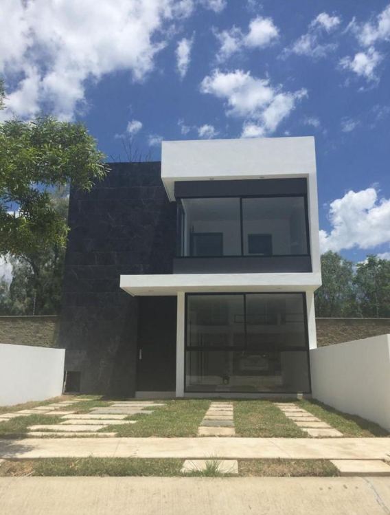 Casa en Preventa Fracc. Mayorca Residencial/ 2 Pisos, 2 Habitaciones/ León Zona Sur