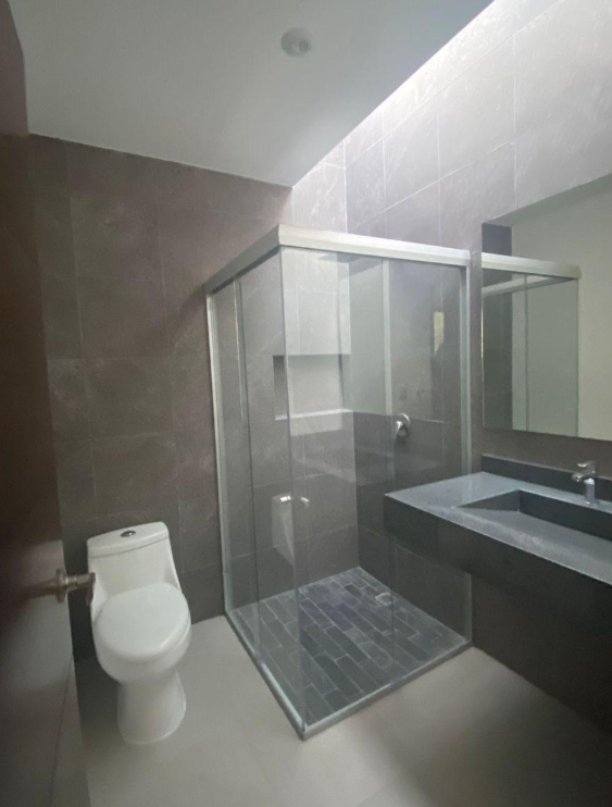 Casa en Preventa Fracc. El Mayorazgo/ 2 Pisos / 2 Habitaciones / León Zona Sur