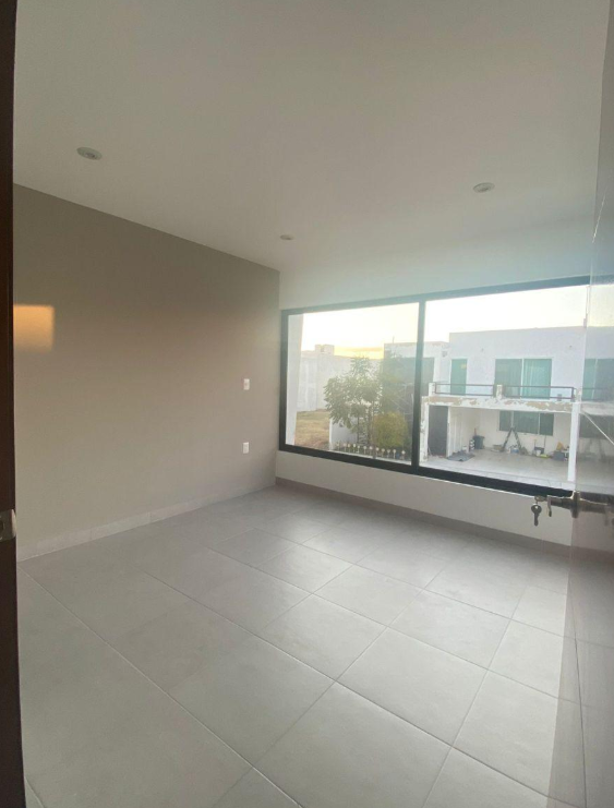 Casa en Preventa Fracc. El Mayorazgo/ 2 Pisos / 2 Habitaciones / León Zona Sur