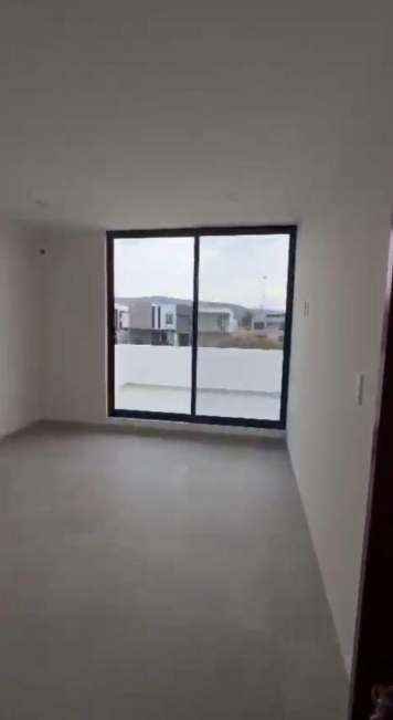 Casa en Preventa Fracc. Valles del Molino B/ 2 Pisos, 2 Habitaciones / León Zona Norte