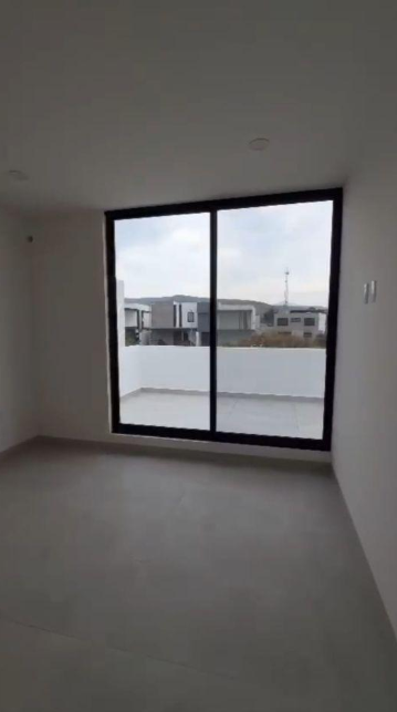 Casa en Preventa Fracc. Valles del Molino B/ 2 Pisos, 2 Habitaciones / León Zona Norte