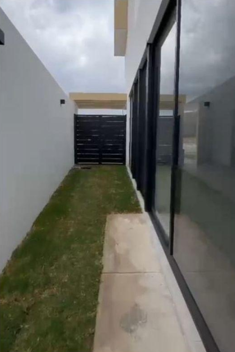 Casa en Preventa Fracc. Valles del Molino B/ 2 Pisos, 2 Habitaciones / León Zona Norte