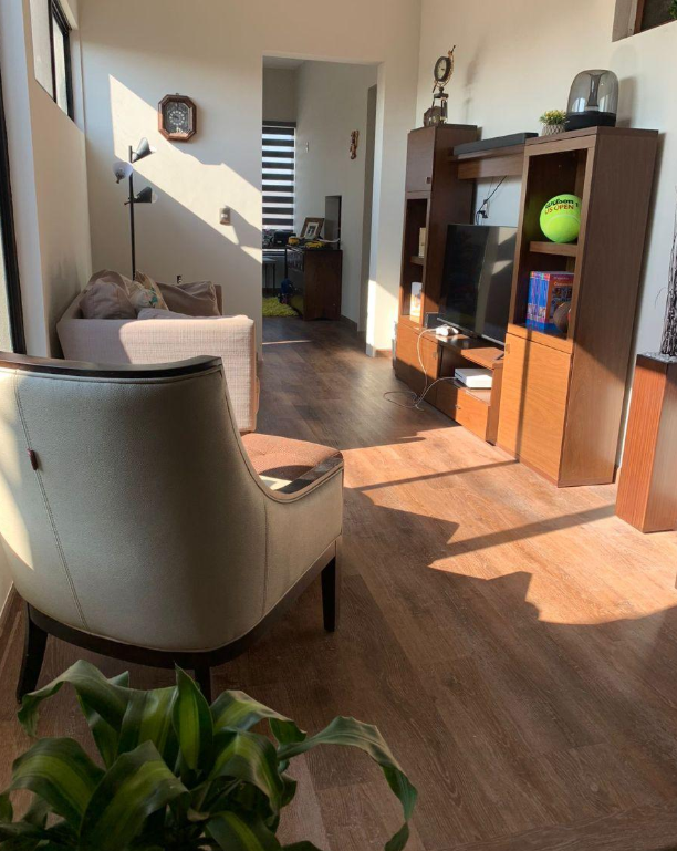 Venta de Residencia Fracc. Pìrules Residencia / 4 Habitaciones / León Zona Norte