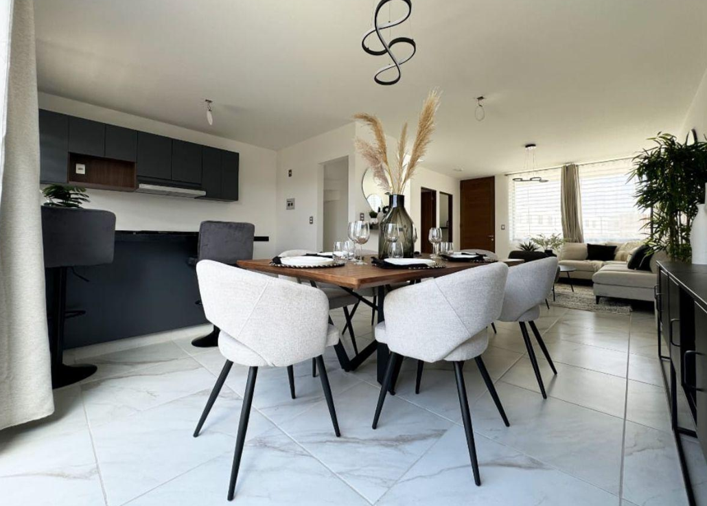 Casa en Venta Nueva Modelo Bierzo: Diseño Moderno con Área de Estudio | León Sur