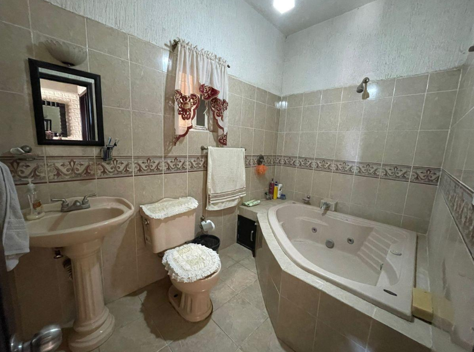 Bodega en Renta o Venta Fracc. Periodistas Mexicanos / León