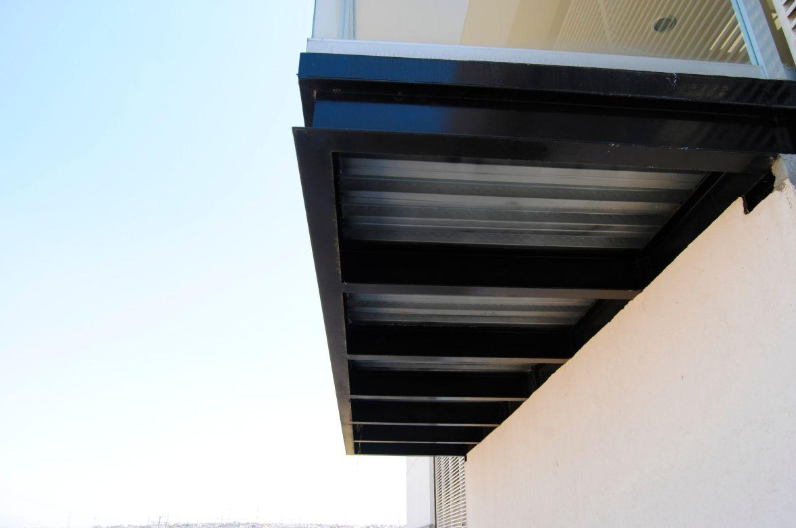 Renta o Venta de Bodega Saucillos de La Joya/ Balcones de La Joya, Entrada Tráiler Leon Zona Nte.