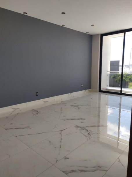 Venta de Residencia Fracc. Pirules/ Alberca y Elevador en Casa / Leon Zona Norte