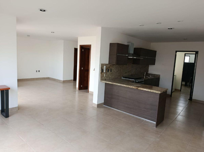 Casa en Renta Semi/amueblada Fracc. Lomas del Molino Iv/ León / Zona Norte