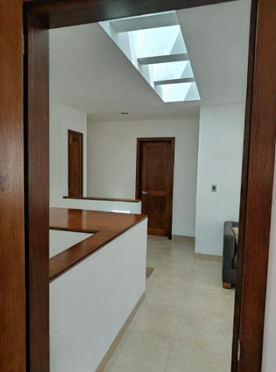 Casa en Renta Semi/amueblada Fracc. Lomas del Molino Iv/ León / Zona Norte