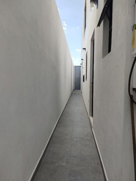 Venta de Residencia Fracc. Pirules/ Alberca y Elevador en Casa / Leon Zona Norte