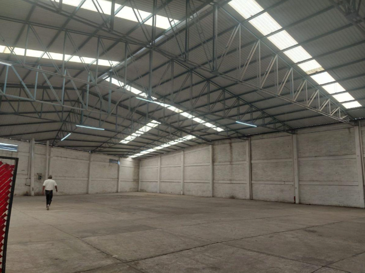 Renta de Bodega Blvd. Timoteo Lozano / León, Gto/zona Sur.