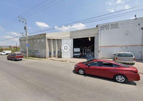 Renta de Bodega Blvd. Timoteo Lozano / León, Gto/zona Sur.