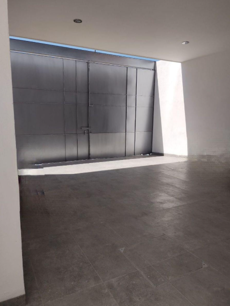 Venta de Residencia Fracc. Pirules/ Alberca y Elevador en Casa / Leon Zona Norte