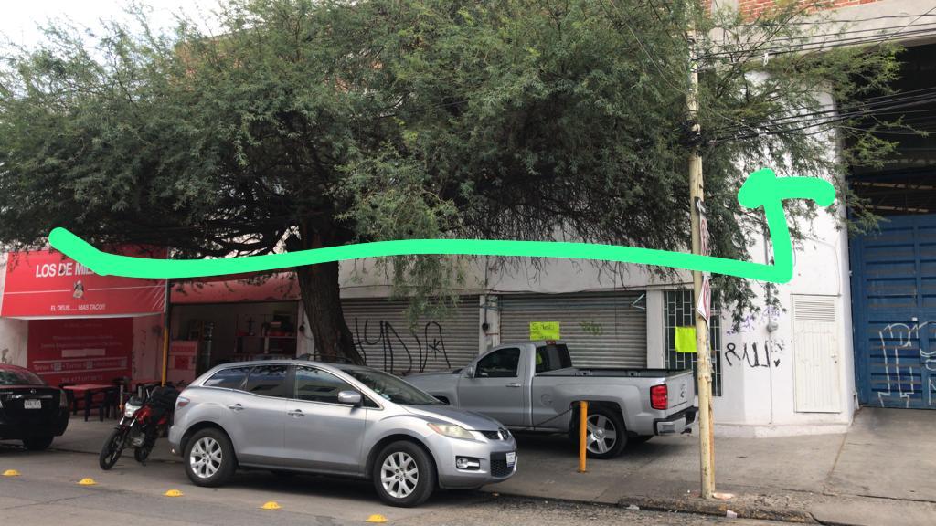 41RENTA LOCAL EN CALLE JUAN NEPOMUCENO ATRÁS DE MÉDICA CAMPESTRE